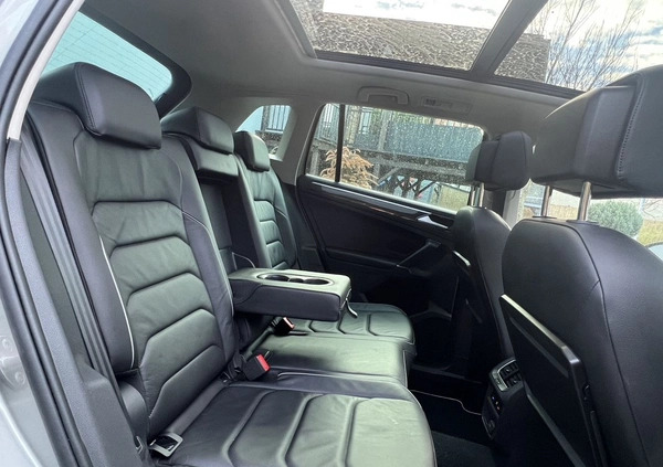Volkswagen Tiguan cena 99900 przebieg: 81000, rok produkcji 2017 z Glinojeck małe 466